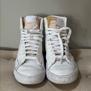 Solid white Nike Blazer high top. Women’s size 10. Perfect summer shoe